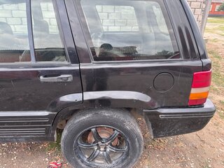 1995 Jeep Grand Cherokee I (ZJ), чёрный, 300000 рублей, вид 4