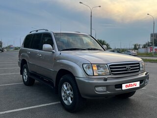 2000 Toyota Land Cruiser 100 Series, серебристый, 2000000 рублей, вид 2