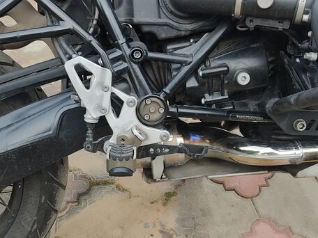 2018 BMW R Nine T Scrambler, золотистый, 1050000 рублей, вид 5
