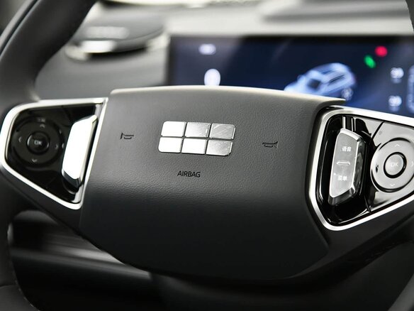 2026 Geely Galaxy E5 68.39 kWh, белый, 4185003 рублей - вид 23