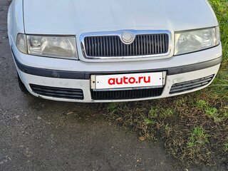 2008 Skoda Octavia I (A4) Рестайлинг, белый, 240000 рублей, вид 1