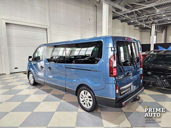 2020 Renault Trafic III, синий, 3499000 рублей - вид 6