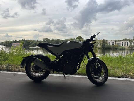 2018 Husqvarna Vitpilen 401, белый, 500000 рублей, вид 2