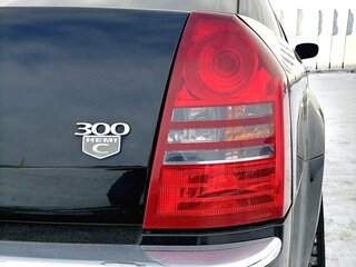 2005 Chrysler 300C I, чёрный, 2500000 рублей, вид 4
