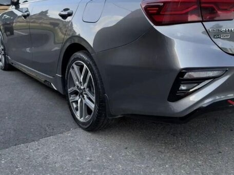 2020 Kia Cerato IV, серый, 1850000 рублей, вид 2