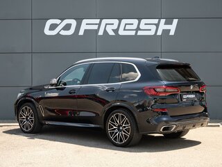 2018 BMW X5 M50d IV (G05/G18), чёрный, 6925000 рублей, вид 2
