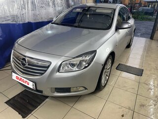 2012 Opel Insignia I, серебристый, 740000 рублей, вид 3
