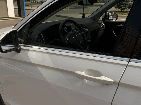 2019 Volkswagen Tiguan II, белый, 2575000 рублей - вид 13