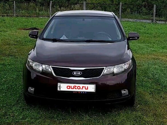 2010 Kia Cerato 6-speed II, пурпурный, 600000 рублей - вид 2