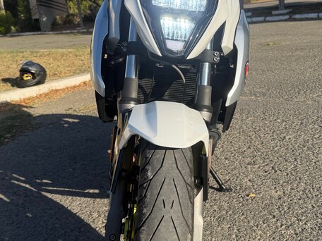 2023 CFMoto 650NK, белый, 400000 рублей, вид 3