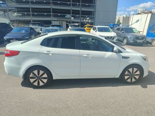 2014 Kia Rio 4-speed III, белый, 850000 рублей, вид 5