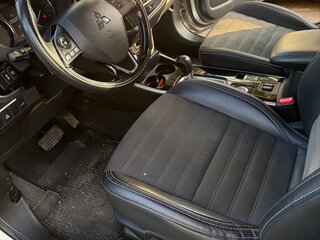 2021 Mitsubishi Outlander III Рестайлинг 3, серый, 2820000 рублей, вид 5