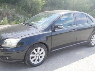2006 Toyota Avensis II Рестайлинг, чёрный, 700000 рублей, вид 1