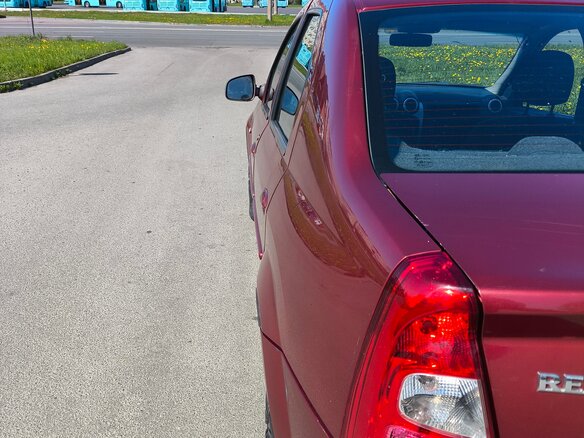 2011 Renault Logan I Рестайлинг, красный, 490000 рублей - вид 11