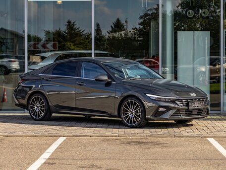 2023 Hyundai Elantra VII (CN7), серый, 1895000 рублей, вид 3