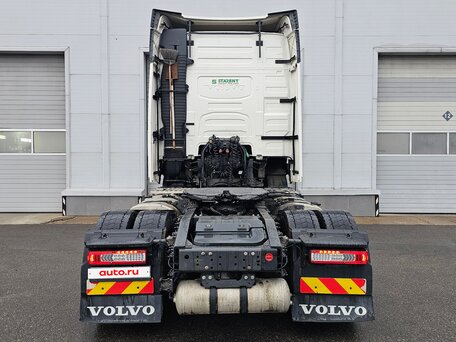 2023 Volvo FH, белый, 12000000 рублей, вид 5