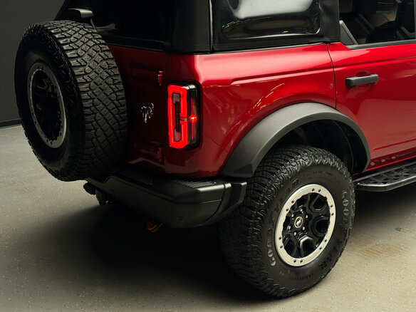 2021 Ford Bronco VI, красный, 7400000 рублей - вид 8
