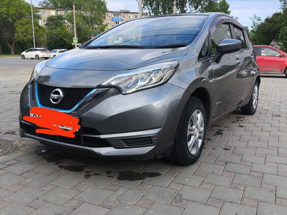 2018 Nissan Note e-Power II Рестайлинг, серый, 1150000 рублей - вид 2