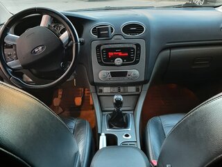2009 Ford Focus II Рестайлинг, серый, 620000 рублей, вид 4