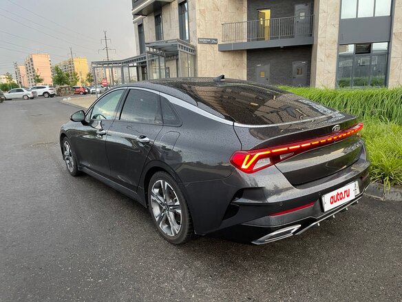 2021 Kia K5 III, серый - вид 5