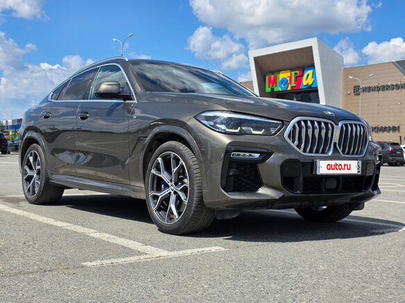2020 BMW X6 30d III (G06), зелёный, 7980000 рублей - вид 1
