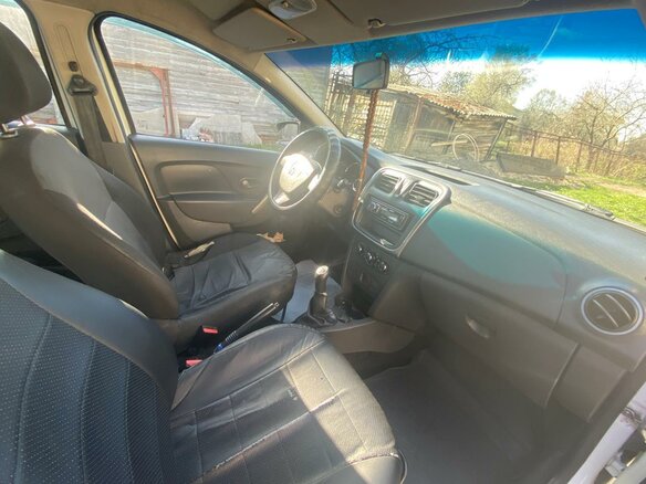 2016 Renault Logan II, белый, 365000 рублей - вид 6