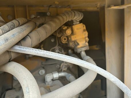 2021 Caterpillar 395, 37000000 рублей, вид 5