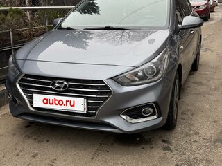 2019 Hyundai Solaris II, серый, 1999000 рублей, вид 4
