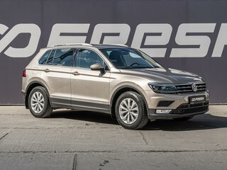2017 Volkswagen Tiguan II, бежевый, 2255000 рублей, вид 1