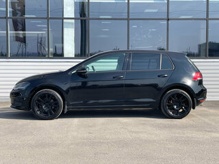 2013 Volkswagen Golf VII, чёрный, 698000 рублей, вид 2