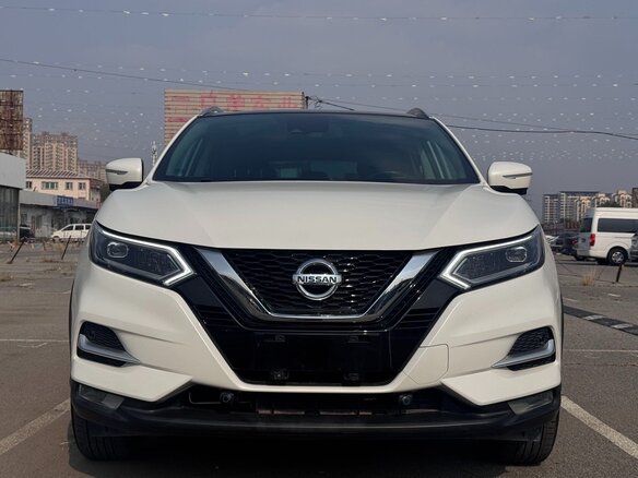 2022 Nissan Qashqai II Рестайлинг, белый, 2000000 рублей - вид 1