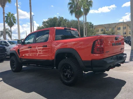 2026 Ram 1500 TRX SRT V Рестайлинг, красный, 14700000 рублей, вид 4