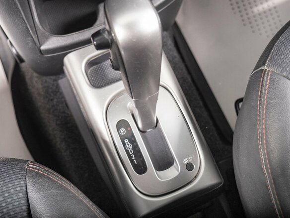 2010 Nissan Note I Рестайлинг, коричневый, 749000 рублей - вид 15