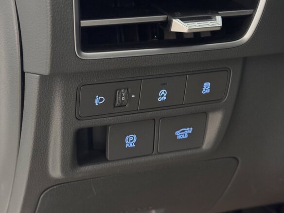 2024 Hyundai Sonata VIII (DN8) Рестайлинг, чёрный, 2750000 рублей - вид 12