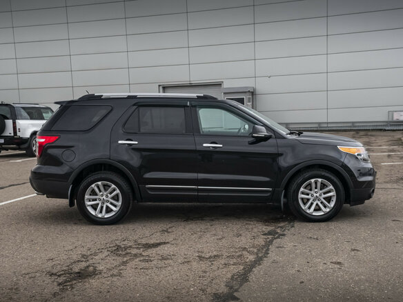 2013 Ford Explorer V, чёрный, 1648000 рублей - вид 3