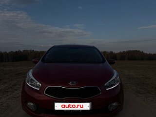 2014 Kia Ceed II, красный, 1100000 рублей, вид 3
