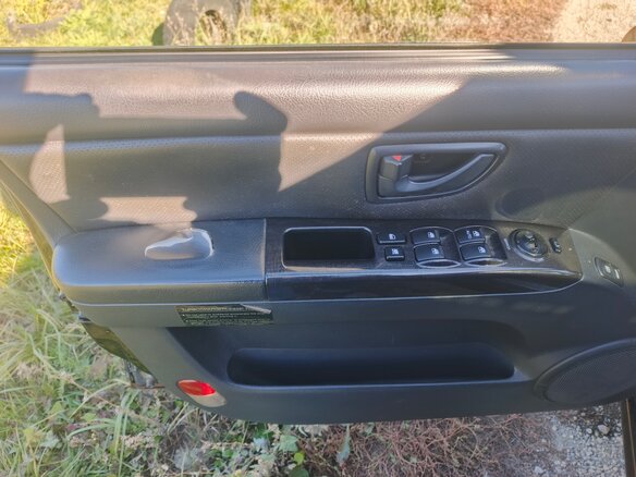 2006 Kia Sorento I Рестайлинг, чёрный, 530000 рублей - вид 9