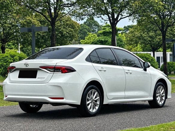2026 Toyota Corolla XII (E210), белый, 2700000 рублей - вид 3