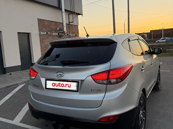 2011 Hyundai ix35 I, серебристый, 895000 рублей - вид 5