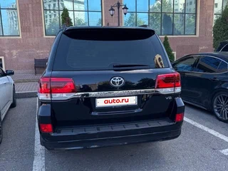 2018 Toyota Land Cruiser 200 Series Рестайлинг 2, чёрный, 5500000 рублей, вид 4