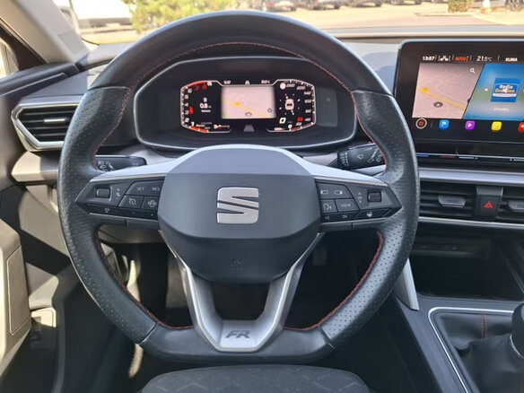 2023 SEAT Leon IV, чёрный - вид 12