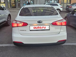 2013 Kia Cerato III, белый, 1300000 рублей, вид 5