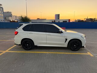 2016 BMW X5 30d III (F15), белый, 3350000 рублей, вид 3