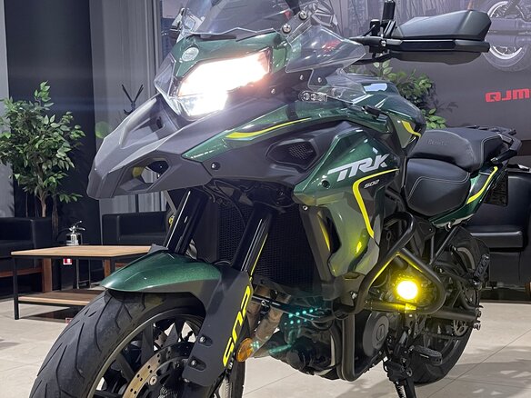 2023 Benelli TRK 502, зелёный, 420000 рублей - вид 2