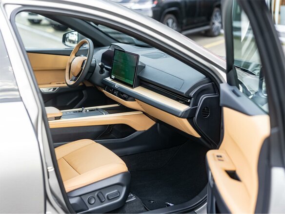 2026 Lexus ES 300h VIII, серый, 7990000 рублей - вид 13