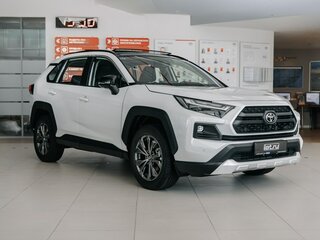 2025 Toyota RAV4 V (XA50), белый, 4990000 рублей, вид 3