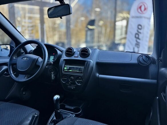2014 Lada (ВАЗ) Granta I, серебристый, 240000 рублей - вид 10