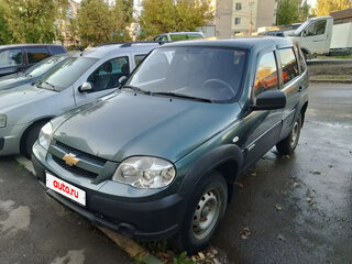 2015 Chevrolet Niva I Рестайлинг, зелёный, 590000 рублей, вид 2