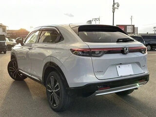 2023 Honda Vezel II, белый, 1870000 рублей, вид 4