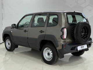 2026 Lada (ВАЗ) Niva Travel I Рестайлинг, коричневый, 1439000 рублей, вид 5